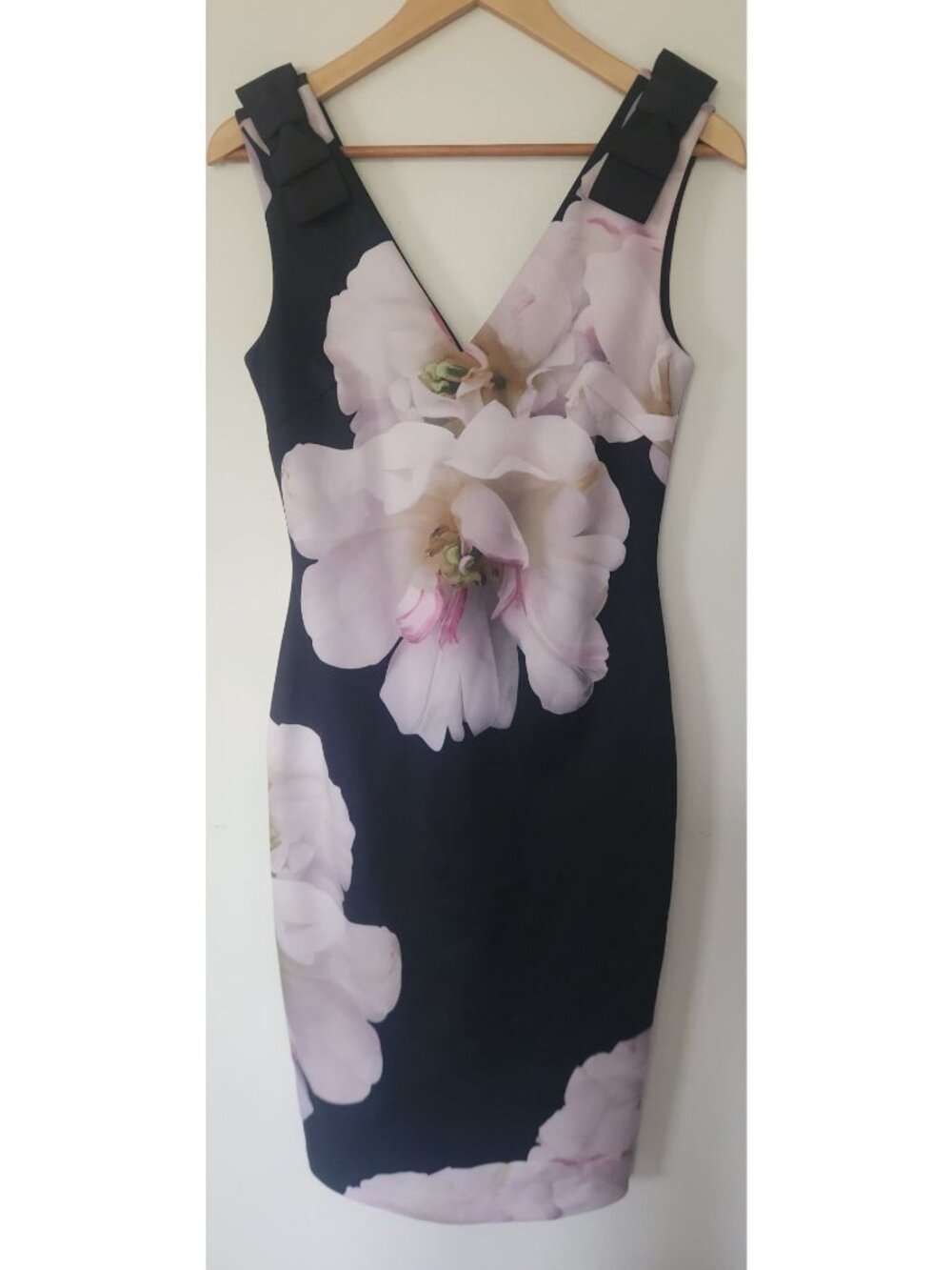 Ted Baker Women's Sz. 2 Soleia Navy Blue Floral Print Bow Sleeveless Dress